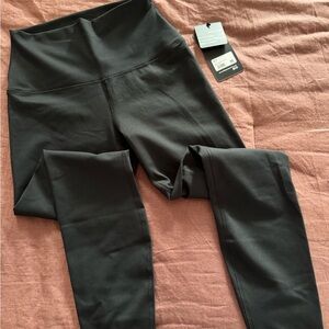 90 Degree By Reflex Ankle-Length Leggings in Black